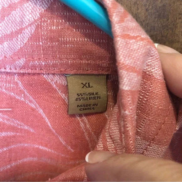 EUC Tasso Elba Island Tropical Palm Embossed Hawaiian Shirt Salmon Wood Button A - Picture 3 of 5